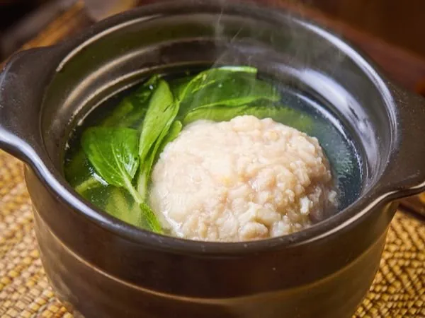 Traditional Poached Lion's Head Meatball